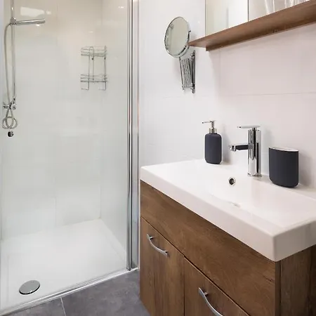 Tremele فندق مبيت وإفطار 4*